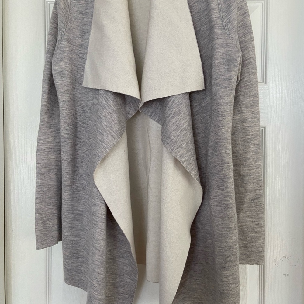 Vineyard Vines Gray and Cream Women's Open Front Cardigan